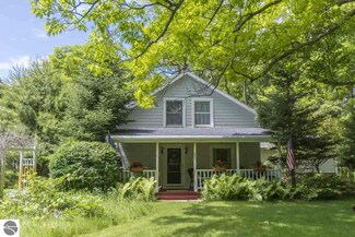 5760 N Oak St, Glen Arbor, MI 49636