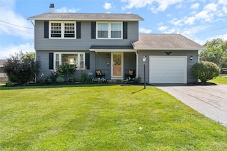 7176 Coventry Rd S, East Syracuse, NY 13057