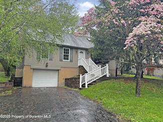 203 Willow Rd, Dalton, PA 18414