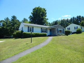 425 Fairview St, Lee, MA 01238