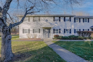 3 Locust Ct Unit D, Fishkill, NY 12524