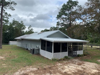 127 Melrose Landing Dr, Hawthorne, FL 32640