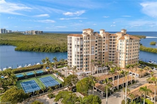 425 Dockside Dr Unit 703, Naples, FL 34110