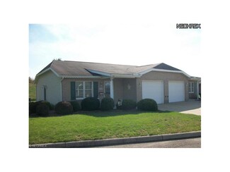 1011 B McDonald Dr, Sugarcreek, OH 44681