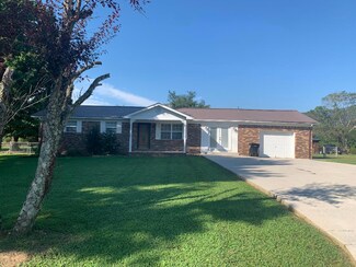 88 N Cloverdale Rd, Dunlap, TN 37327