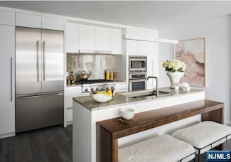 320 Adolphus Ave Unit 1013, Cliffside Park, NJ 07010