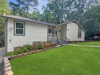 6800 Brookwood Ct, Douglasville, GA 30135