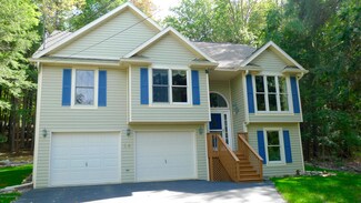26 Mink Springs Ct, Drums, PA 18222