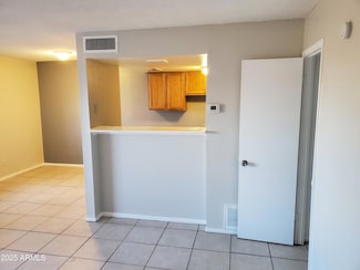 4236 S 46th Place Unit 42, Phoenix, AZ 85040