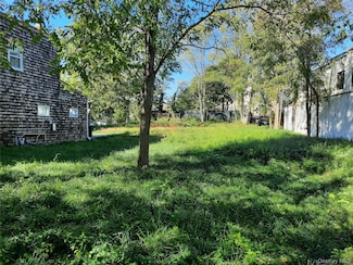 230 B W Main St, Riverhead, NY 11901