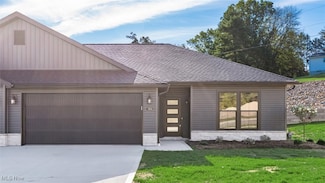 3452 Jamestown Dr, Zanesville, OH 43701