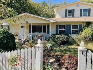 114 Hildreth Rd, Hot Springs National Park, AR 71913