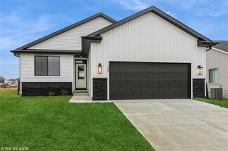 280 NW Rosemont Cir, Waukee, IA 50263