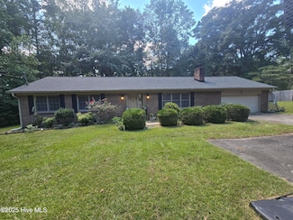 808 N Glenwood Trail, Southern Pines, NC 28387