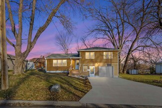 1115 Minnesota St, Waterloo, IA 50702