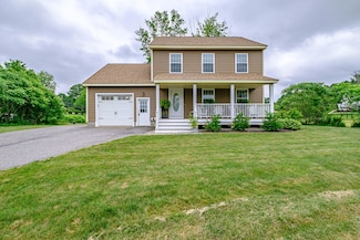 164 State St, Gorham, ME 04038