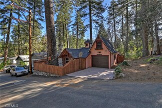 373 Redwood Ln, Crestline, CA 92325