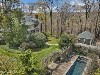 97 Hillcrest Park Rd, Old Greenwich, CT 06870