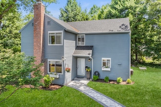 6 Mathers Crossing, Simsbury, CT 06070