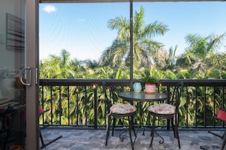 2550 Presidential Way Unit 302, West Palm Beach, FL 33401