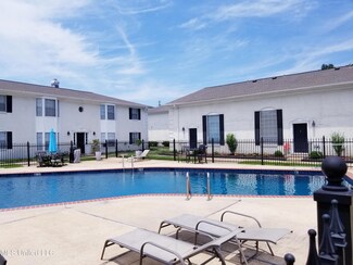 5025 Wayneland Dr Unit D4, Jackson, MS 39211