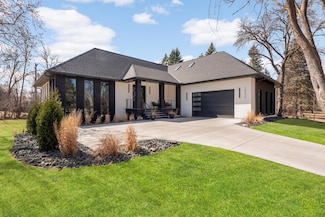 16216 Gleason Lake Rd, Wayzata, MN 55391