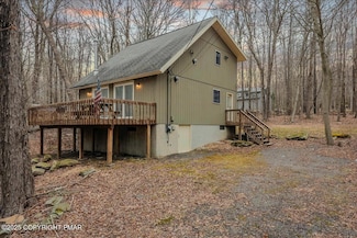 62 Locust Ln, Clifton, PA 18424