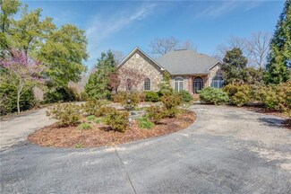 136 Hidden Pastures Dr, Cramerton, NC 28032