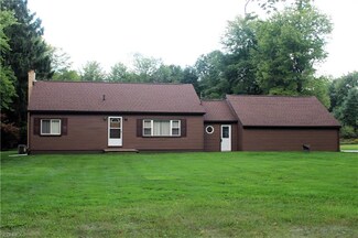 1946 Warner Rd, Vienna, OH 44473