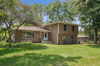 41W121 Foal Ln, Elburn, IL 60119