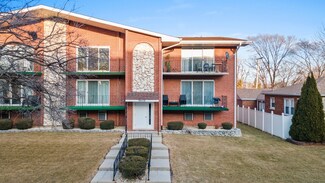 9609 S Komensky Ave Unit 203, Oak Lawn, IL 60453