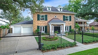 15 Park Island Dr, New Orleans, LA 70122