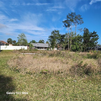 3 Ballard Ln, Palm Coast, FL 32137