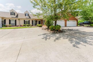 1701 N Summit Dr Unit 218, Dalton, GA 30721