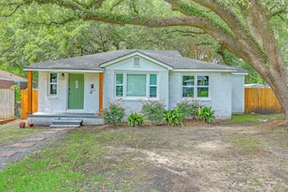 1188 Camden St, North Charleston, SC 29405