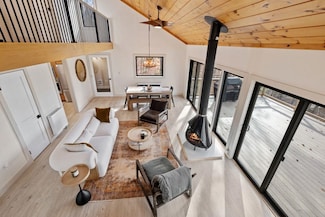 46 Huttwill Dr, Madison, NH 03849