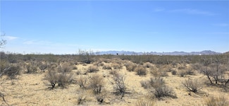 00 S Glen Canyon Rd, Golden Valley, AZ 86413