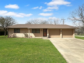 1077 N Cedar St, Muenster, TX 76252