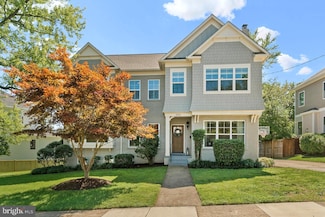 3012 N Rochester St, Arlington, VA 22213