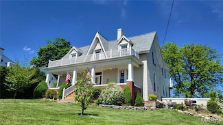 403 N Main St, Louisiana, MO 63353