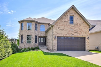 1N183 Stacy Ct, Glen Ellyn, IL 60137