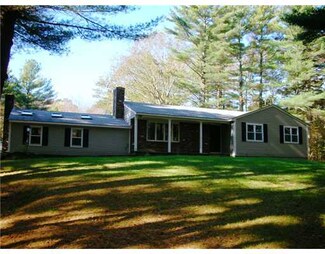 24 Paris Olney Hopkins Rd, Foster, RI 02825