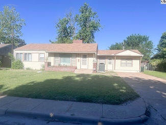 213 Lawrence St, Pratt, KS 67124