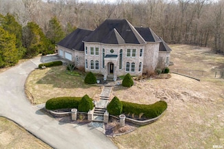 3115 W Striegel Rd, Carbondale, IL 62901