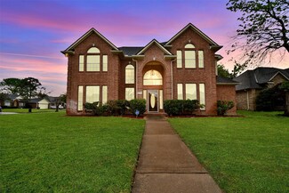 2711 Everest Ln, Houston, TX 77073
