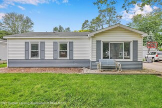 4608 Palmer St, Lansing, MI 48910