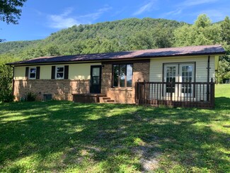 2805 6th Ave E, Big Stone Gap, VA 24219