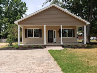 511 W Noble St, Selma, NC 27576