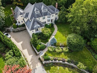 7 Porter Ln, Lexington, MA 02420