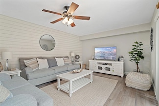 2020 20th Ct, Jupiter, FL 33477